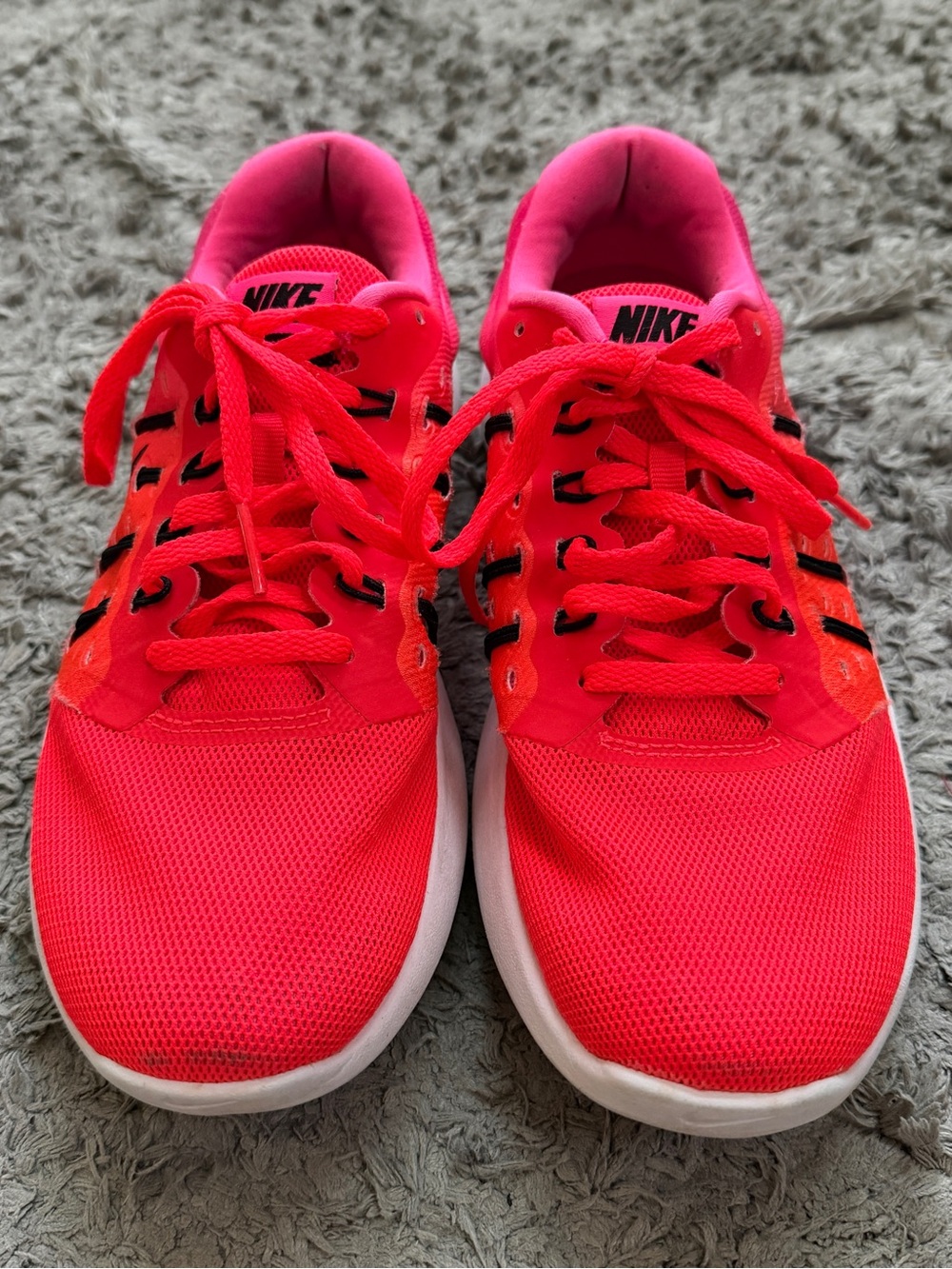 Nike lunarstelos Coral/Pink Running Sneakers